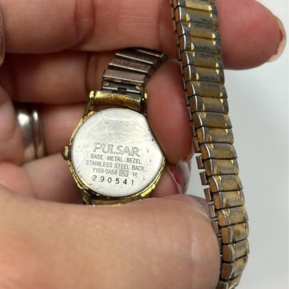 Vtg Pulsar Watch Women Gold‎ Linen Dial Y150-0A50 Stretch Band